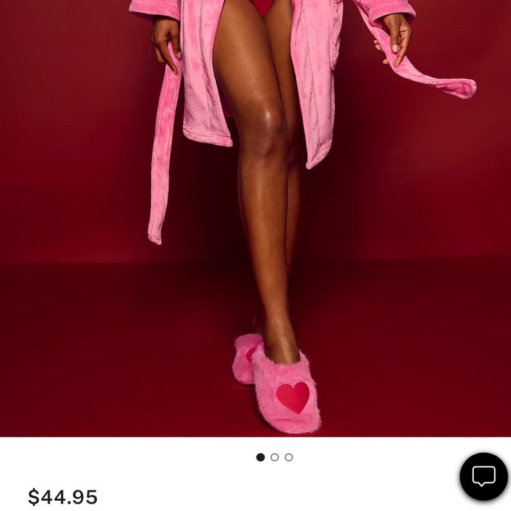 Victoria’s Secret slippers 💖 - Picture 4 of 4